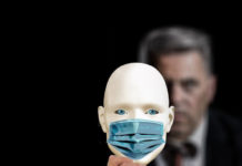 Konditionierung Mund-Nasenbedeckung auf einer Maske