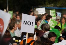 Der heilige Zensus steht vor der Tür Protest